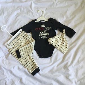 **SOLD** NWT CUTE 3pc, cotton infant set